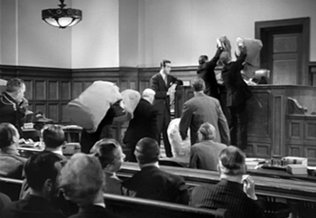 miracle-on-34th-street-mailbags