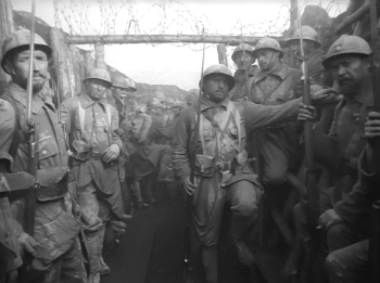 paths-of-glory-trenches